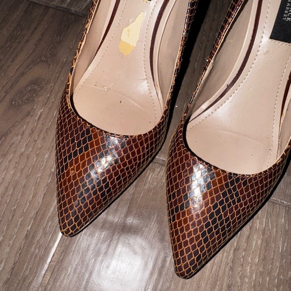 White House Black Market Olivia Whiskey Brown Stiletto Pumps! size 8 - Picture 2 of 8